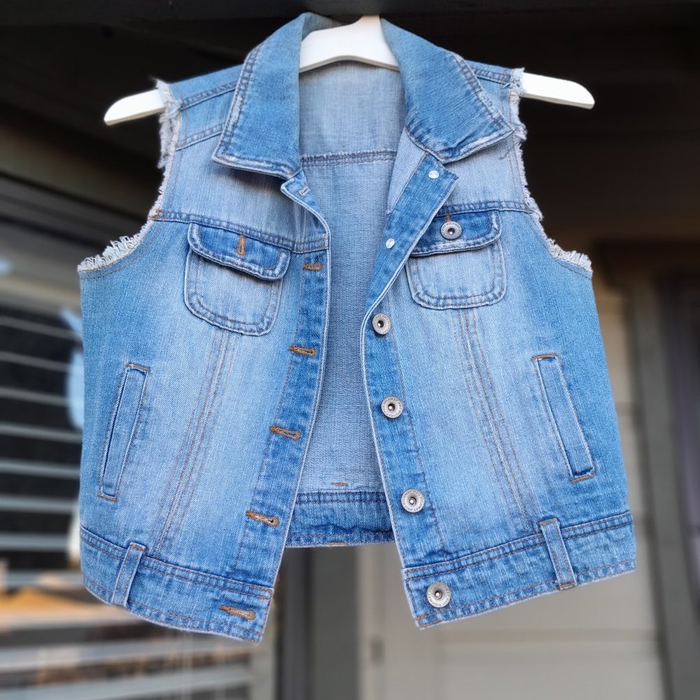 Jean Vest